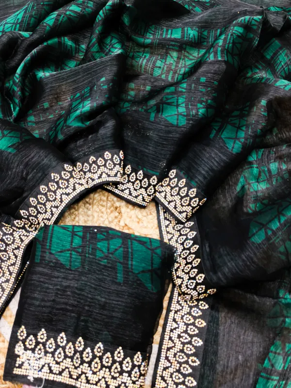 DUDEBERRY_K_DESIGNER_AAPKE_LIYE_LAYE_HE_NEW_TREND_DESIGN_SAREES_JISHME_BORDER_PURA_DAIMOND(ZARKHAND)_KIYA_GAYA_HE.SAREES_KO_AAP_KOI_BHI_FUNCTION,PARTY,MARRIAGE_ME_PAHEN_SAKTE_HO.