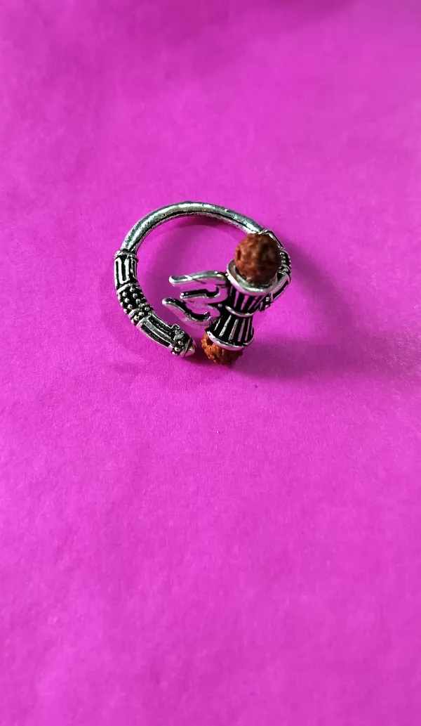 Silver_Tone_Bohemian_Ring_With_Brown_Stone