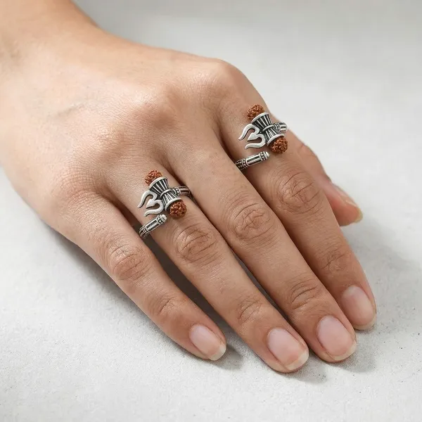 Silver_Tone_Bohemian_Ring_With_Brown_Stone