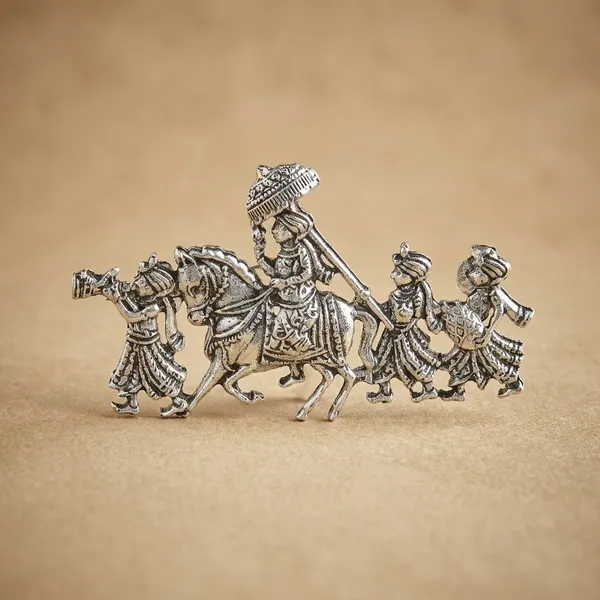 Silver_Oxidised_Krishna_Procession_Figurine