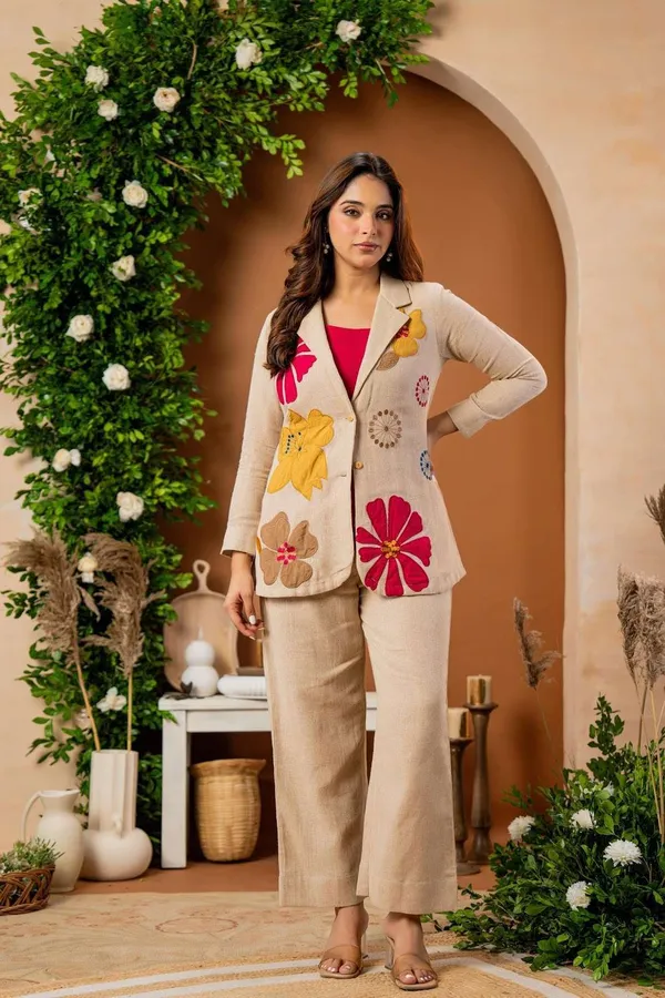 Off_White_Cotton_Floral_Embroidered_Blazer_Kurta_Set_For_Women