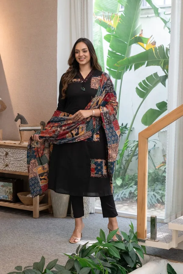 Black_cotton_Straight_Kurta_Set_With_Printed_Dupatta_For_Women