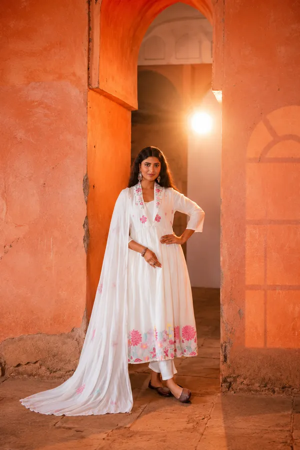 White_Cotton_Anarkali_Suit_Set_With_Floral_Embroidery_For_Women