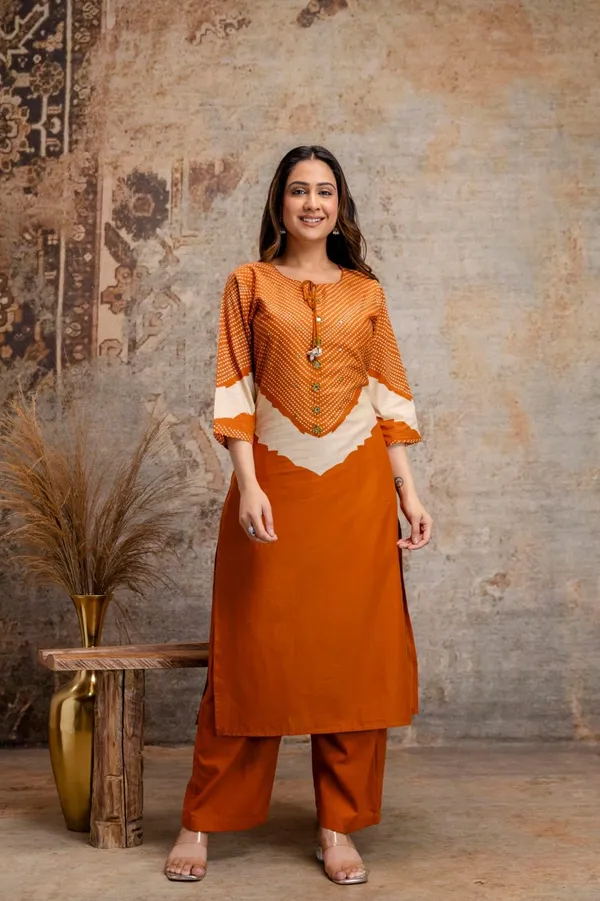 Orange_Cotton_Geometric_Printed_Kurta_Set_For_Women_with_dupatta