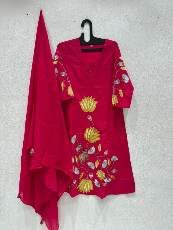 Rani_Pink_Cotton_Floral_Embroidered_Kurta_Set_With_Dupatta_For_Women