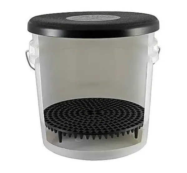 Dirt_Trap_for_Bucket