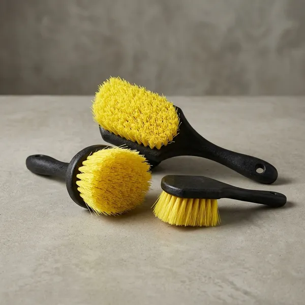 PLUSH_YELLOW_UP_HOLSTRY_/_TIRE_BUSH