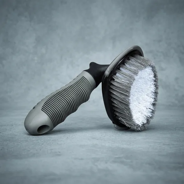 BRISTLE_BRUSH_FOR_TYRE
