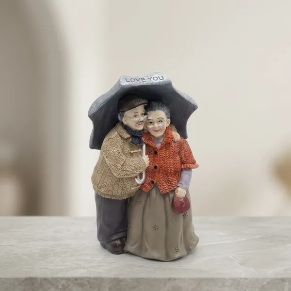 Multicolor_Enderly_Couple_Grand_Parents_Statue_Figurine