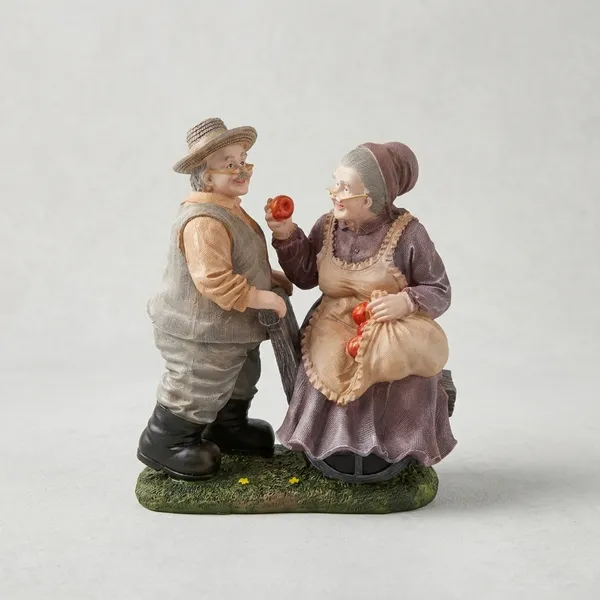 Multicolor_Enderly_Couple_Grand_Parents_Statue_Figurine