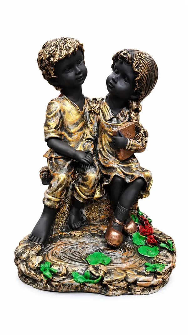 Multicolor_Boy_And_Girl_Sitting_Garden_Figurine