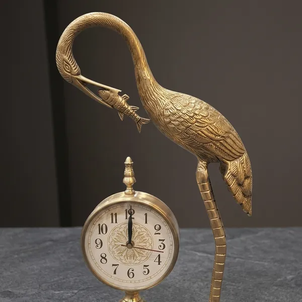 Golden_Metal_Traditional_Swan_Ornate_Base_Decorative_Table_Clock