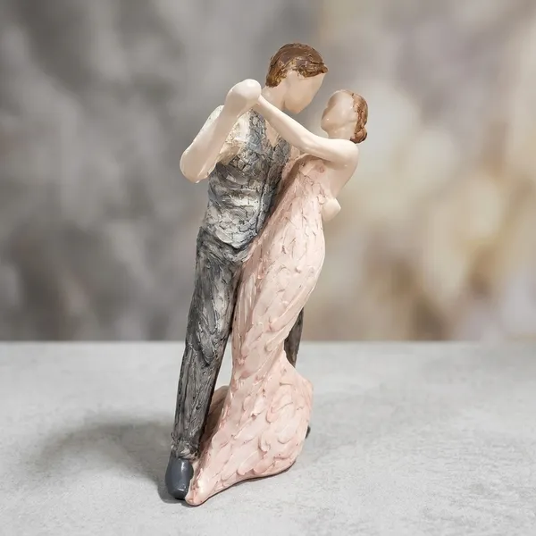 Beige_And_Grey__Polyresin_Romantic_Couple_Decorative_Figurine