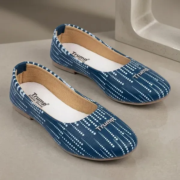 Blue_Pu_Printed_Punjabi_Jutti_Mojaris_For_Women_