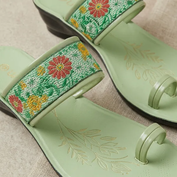 Green_EVA_/_Rubber_Flip_Flops_For_Women
