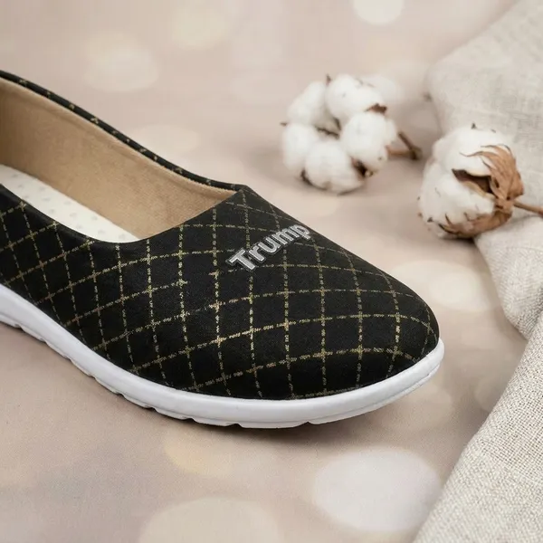 Black_Pu_Printed_Slip-On_Rajasthani_Juttis_For_Women