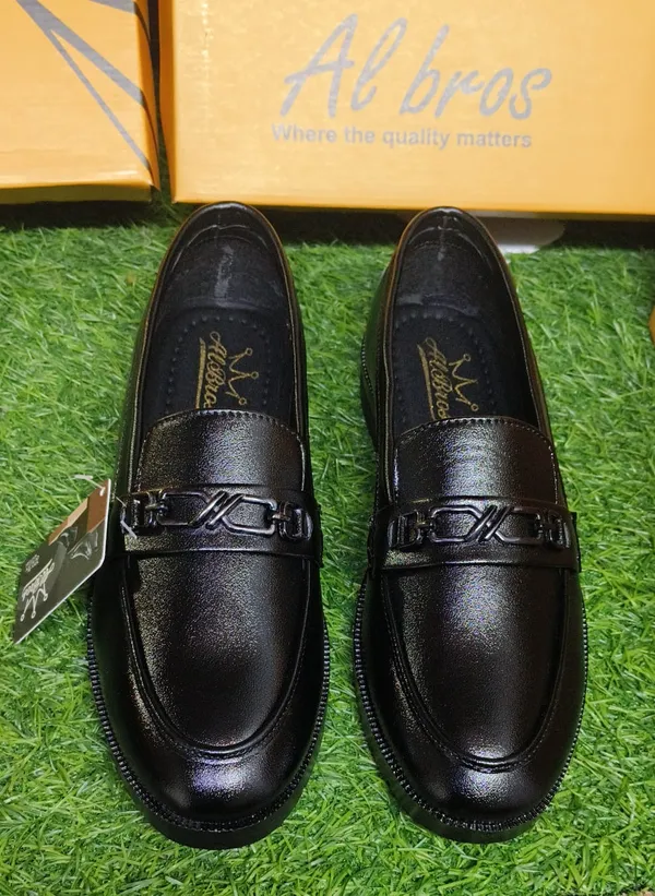 Black_Synthetic_Leather_Slip-On_Loafer_Shoes_For_Men