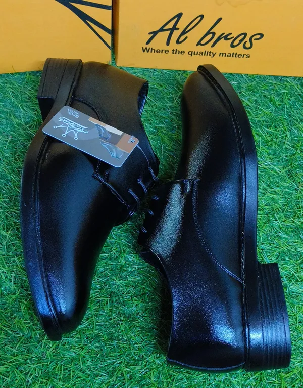 Black_Synthetic_Leather_Lace-Up_Formal_Derby_Shoes_For_Men