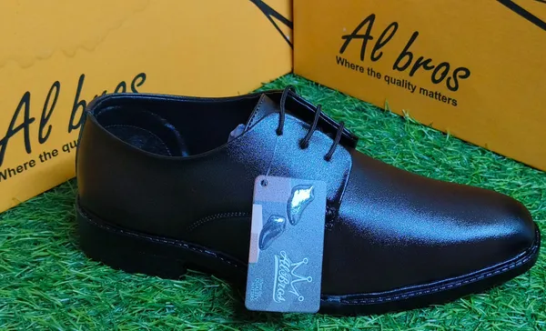 Black_Synthetic_Leather_Lace-Up_Formal_Derby_Shoes_For_Men