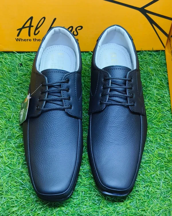 Black_Leather_Lace-Up_Square_Toe_Formal_Derby_Shoes_For_Men