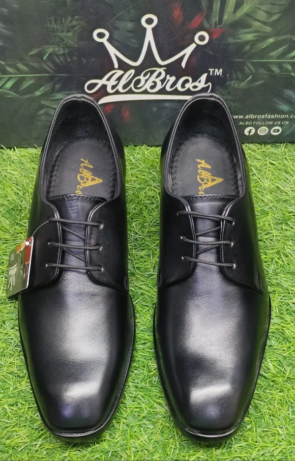 Black_Leather_Formal_Lace-Up_Derby_Shoes_For_Men