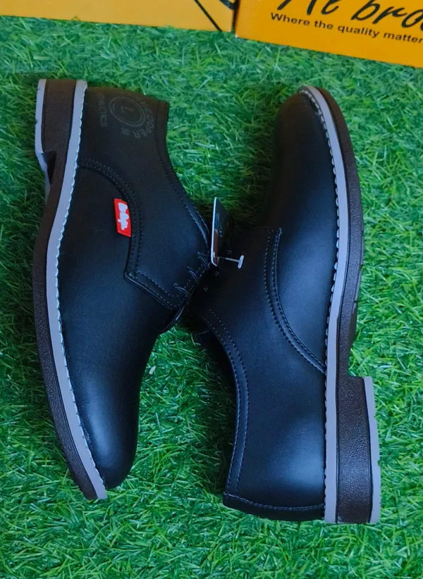 Black_Synthetic_Leather_Lace-Up_Formal_Derby_Shoes_For_Men