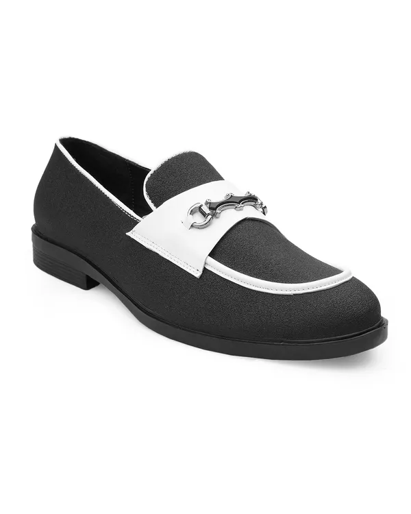 Black_And_White_Contrast_Loafers_With_Silver_Chain_Detail_For_Men