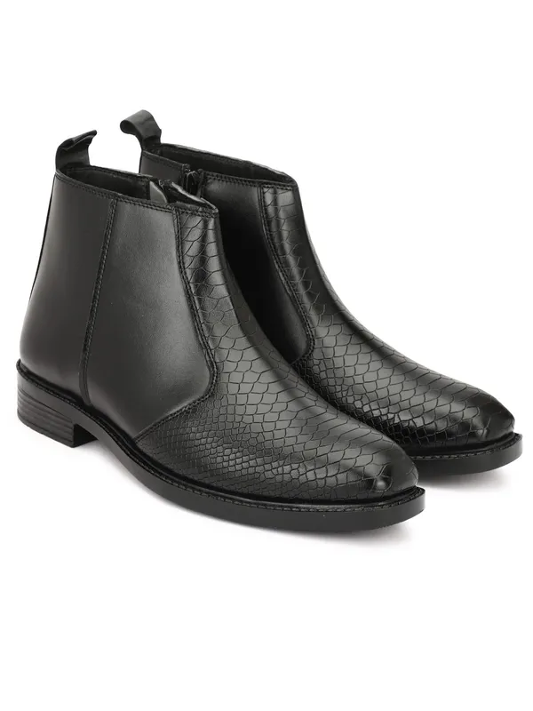Black_Textured_Chelsea_Boots_With_Zipper_For_Men