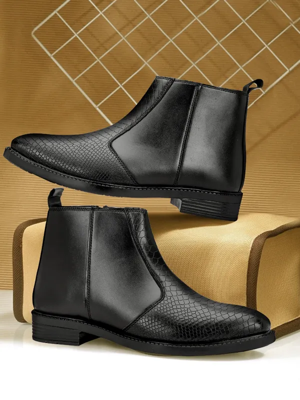 Black_Textured_Chelsea_Boots_With_Zipper_For_Men