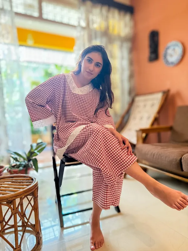 Red_Gingham_Check_Cotton_Bell_Sleeve_Sleepwear_Set_For_Women