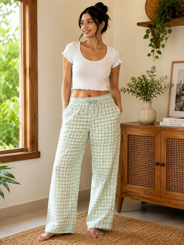 Green_and_white_checkered_pant