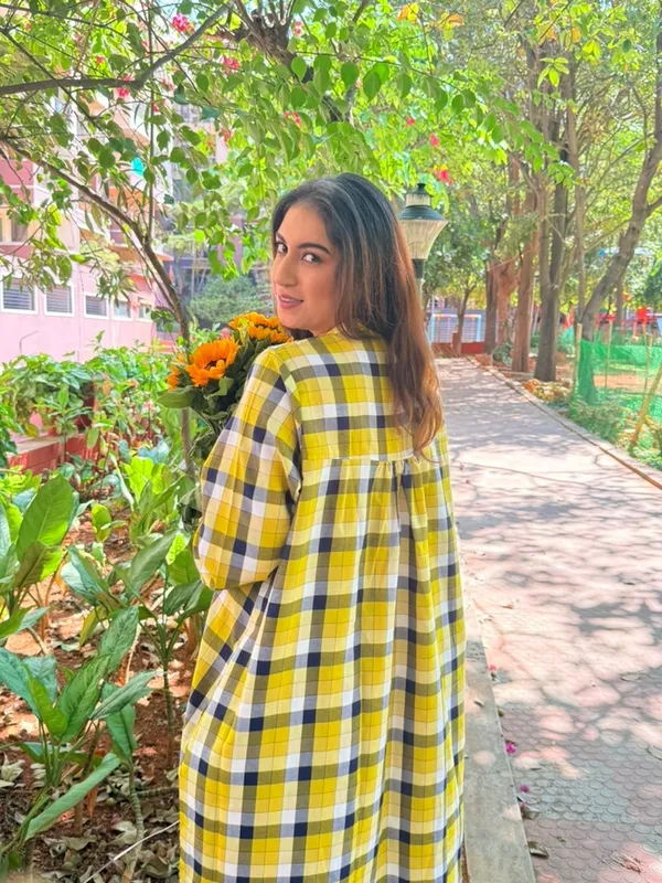 Yellow_And_White_Checked_Cotton_Full_Sleeve_Dress_For_Women