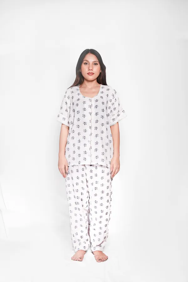 White_Floral_Print_Cotton_Sleepwear_Set_For_Women