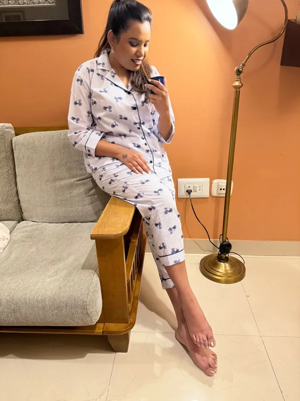 White_And_Blue_Bicycle_Print_Cotton_Sleepwear_Set_For_Women