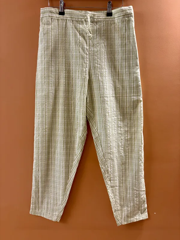 Green_and_white_checkered_pant