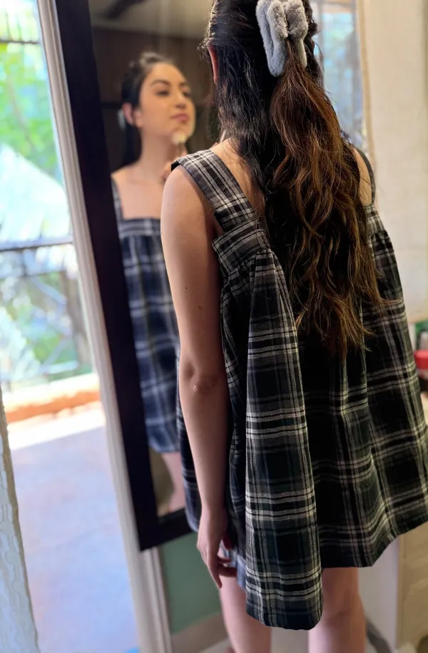Black_And_White_Plaid_Cotton_Sleeveless_Midi_Dress_For_Women