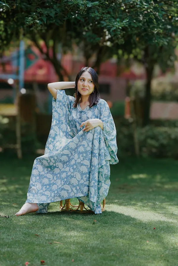 Powder_blue_paisley_Kaftan