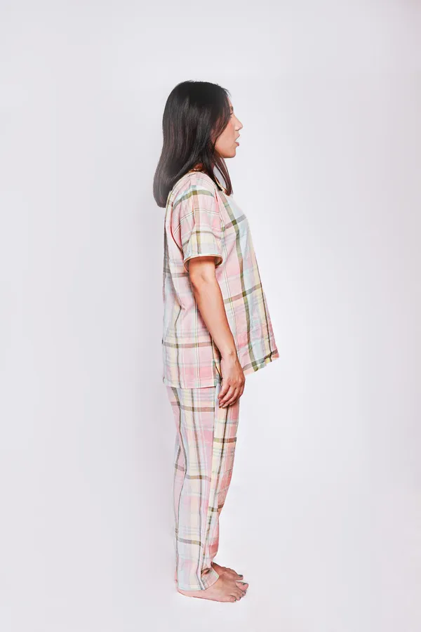 Pink_And_Green_Checkered_Cotton_Sleepwear_Set_For_Women