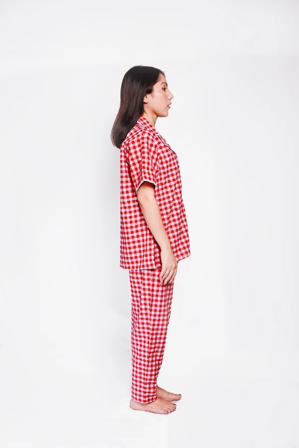 Red_And_White_Gingham_Check_Cotton_Sleepwear_Set_For_Women