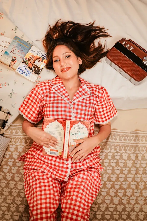 Red_And_White_Gingham_Check_Cotton_Sleepwear_Set_For_Women