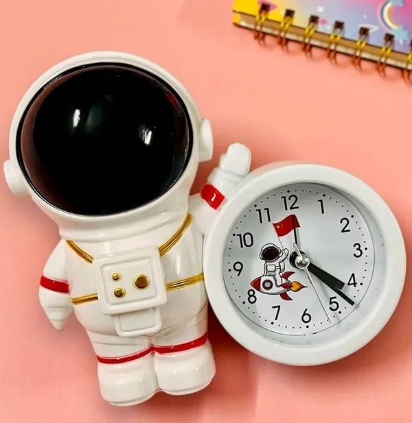 Abs_Plastic_Astronaut_Figurine_Analog_Alarm_Clock