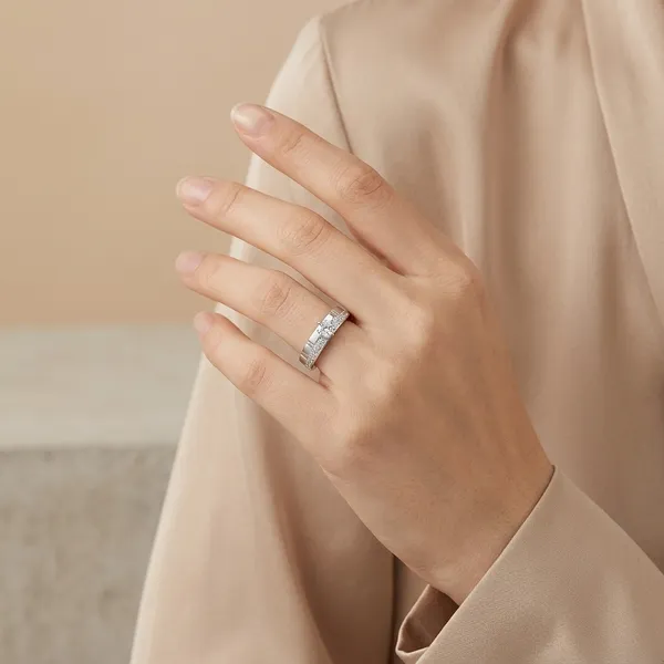 Silver_925_Crystal_Stone_Solitaire_Engagement_Ring_For_Women