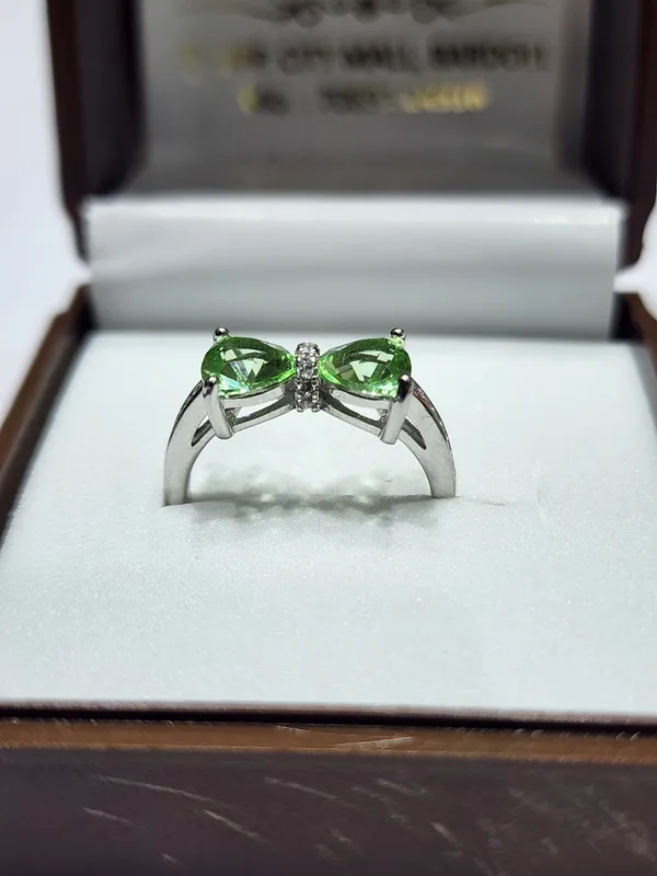 Silver_925_Green_Peridot_Bow_Ring_For_Women