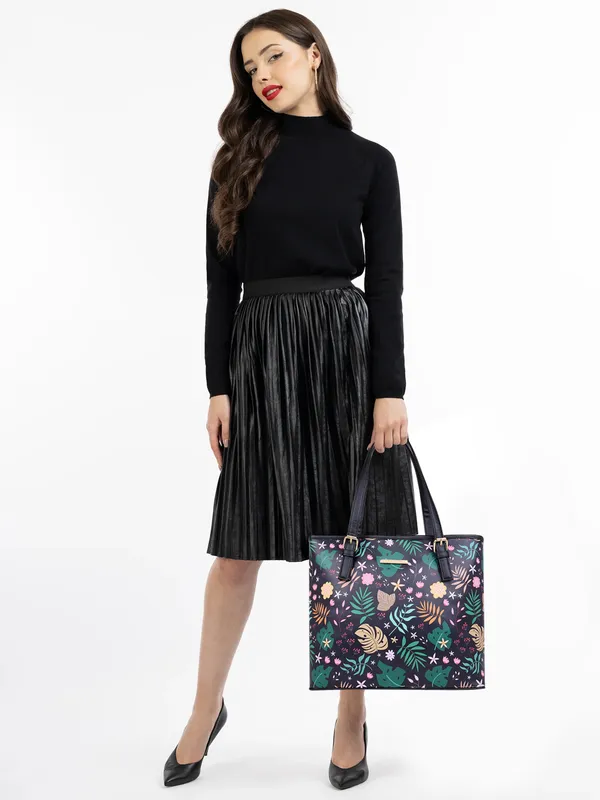 Black_Premium_Quality_Tote_Bag_For_Women