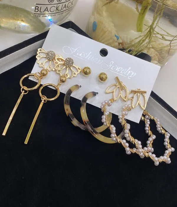 Latest metal earrings clearance