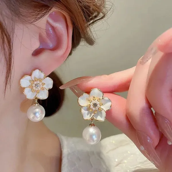 Korean_Flower_Pearl_Drop_Earrings