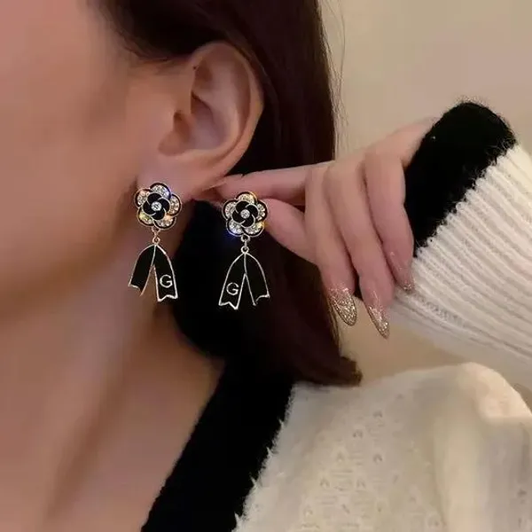 Black_Rose_Ribbon_Drop_Earrings