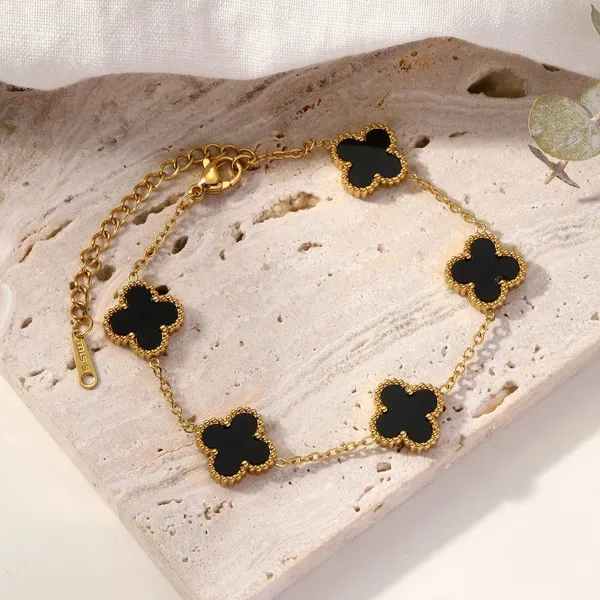 Eclipse_Black_Clover_Korean_Bracelet