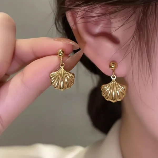 Marina_Golden_Sea_Shell_Earrings