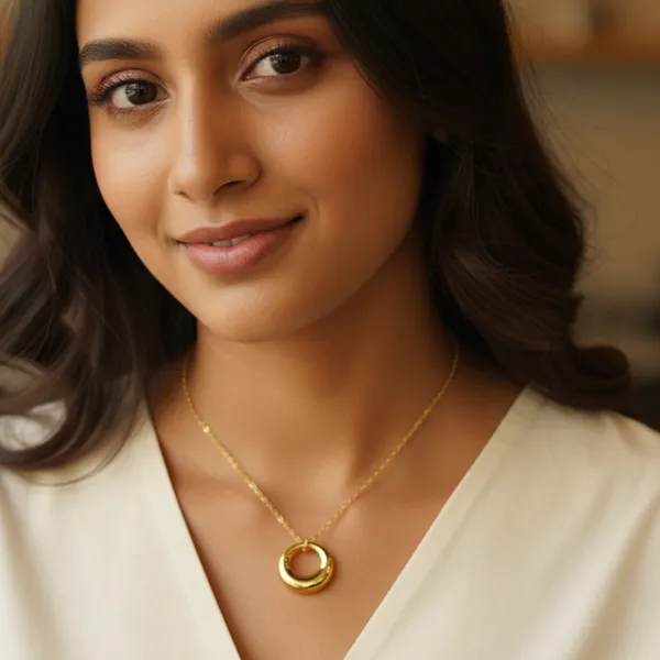Gold_Plated_Circular_Pendant_Necklace